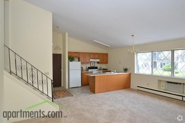 2 Bedroom Split Level - Camelot Square Apartments