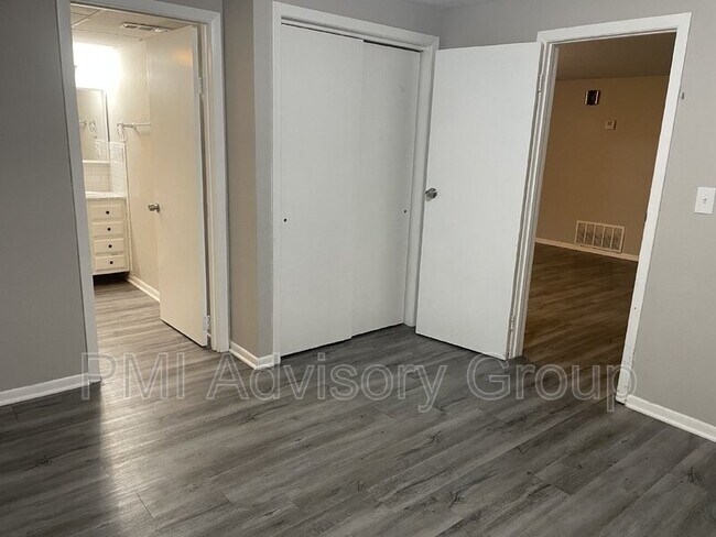 Photo - 2021 SW Mission Ave Unidad 17