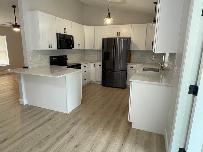 Photo - 23811 Sunset View