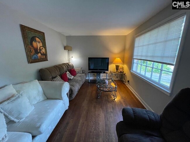 Photo - 1900 Lorick Ave