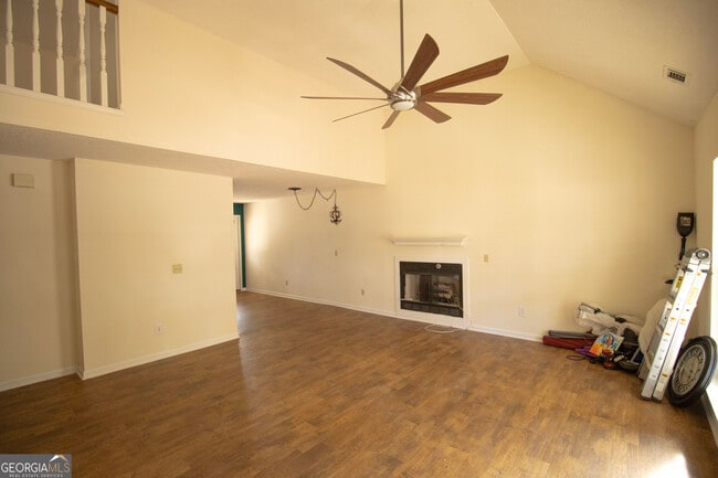 Photo - 607 N Kevin Ct