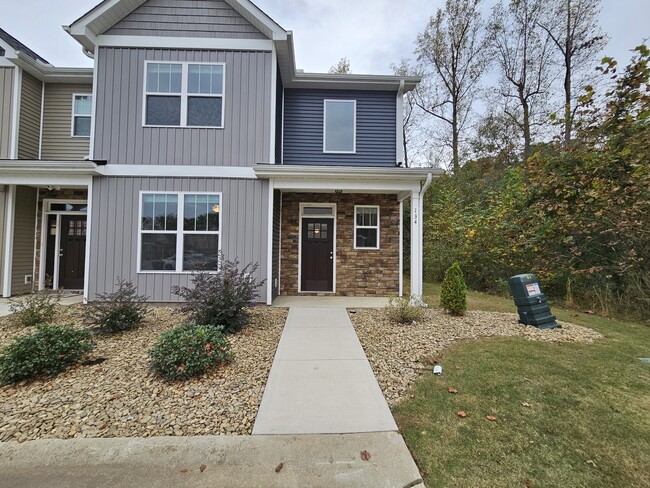 Photo - 134 Creekland Wy Townhome