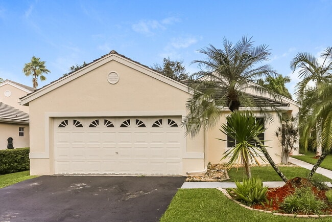 Building Photo - 153 W Bayridge Dr Rental