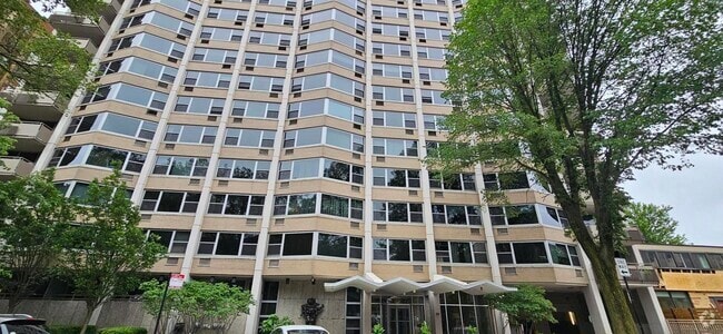 Building Photo - 555 W Cornelia Ave Unit 1909 Rental