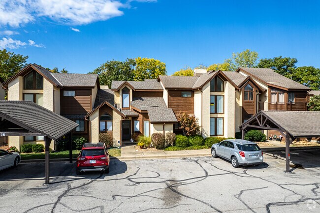 Summit Condominiums - Summit Condominiums