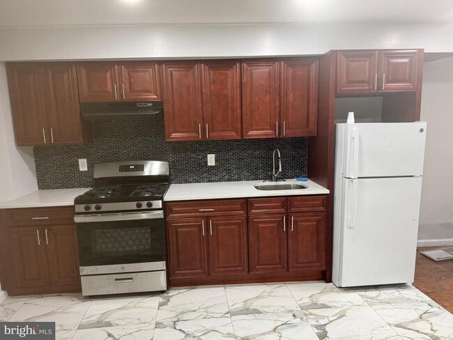 Photo - 810 McDowell Ave