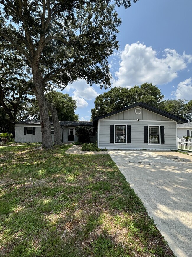 Photo - 55 6th St House