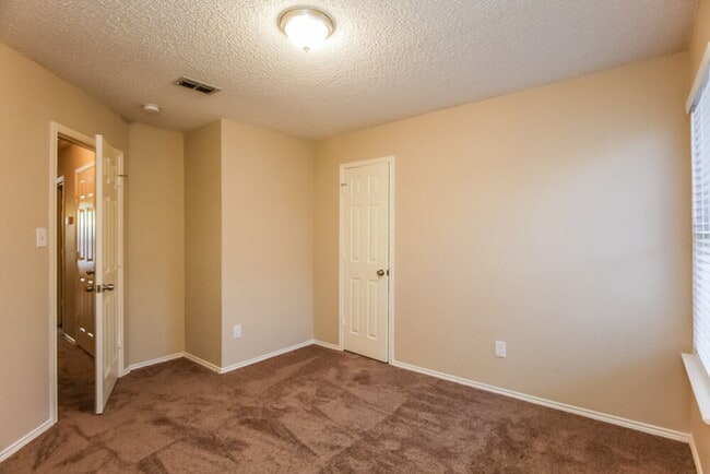 Photo - 8112 Broken Arrow Rd