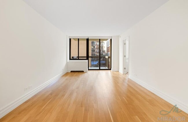 Building Photo - 2 bedroom in New York NY 10023 Unit 17E