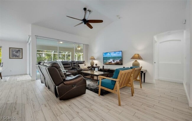 Photo - 1724 SW 31st Ln