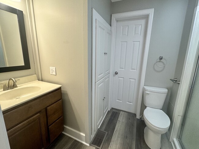 Photo - 913 N Morrison St