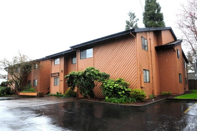 Photo - Hawthorn @ 29th Place