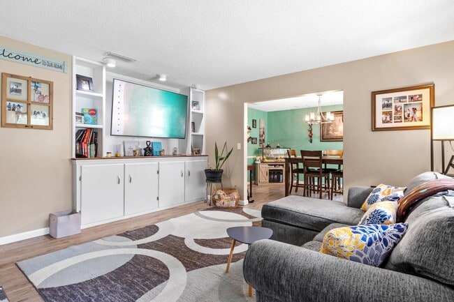 Photo - 2442 Duncan Dr