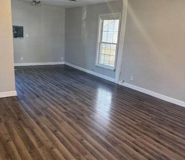 Photo - 4340 Buchanan St