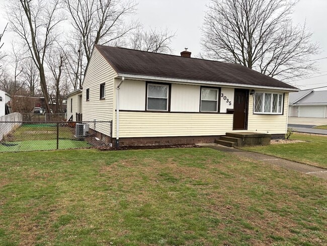 Photo - Three bedroom one bathroom home for rent in Perry