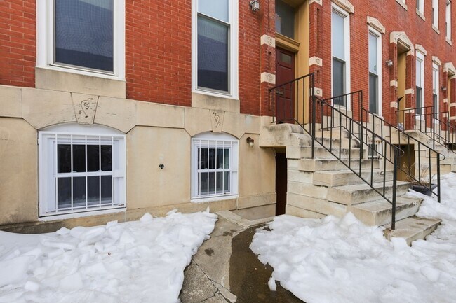 Photo - 906 N Fulton Ave Unit 1