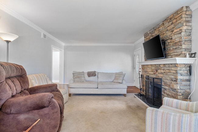 Photo - 12402 Cumpston St