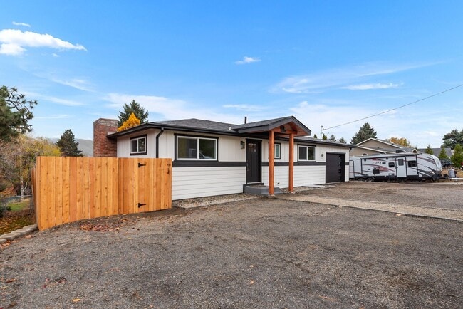 Photo - 460 N James Ave Apartment Unit #A