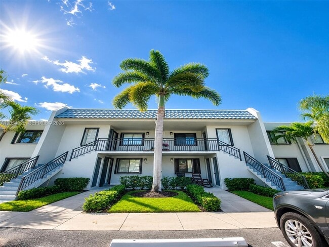 Photo - 16571 Blatt Blvd Unit 203