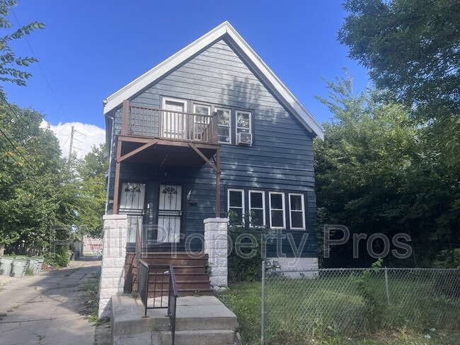 Building Photo - 1536 N 38th St Rental
