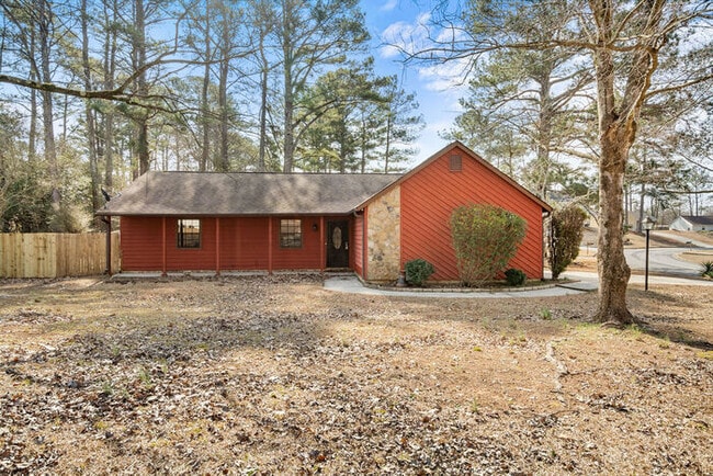 Building Photo - Fresh, Updated & Move-In Ready!