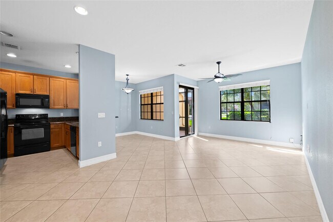 Photo - 10810 NW 74th Dr