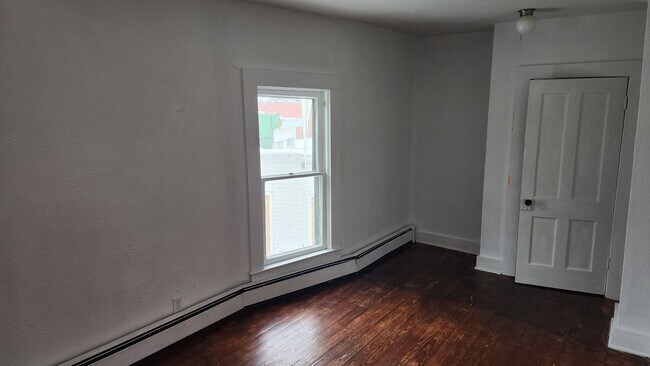 Photo - 8 Walker Ave Unit Apartment 2 - Upper