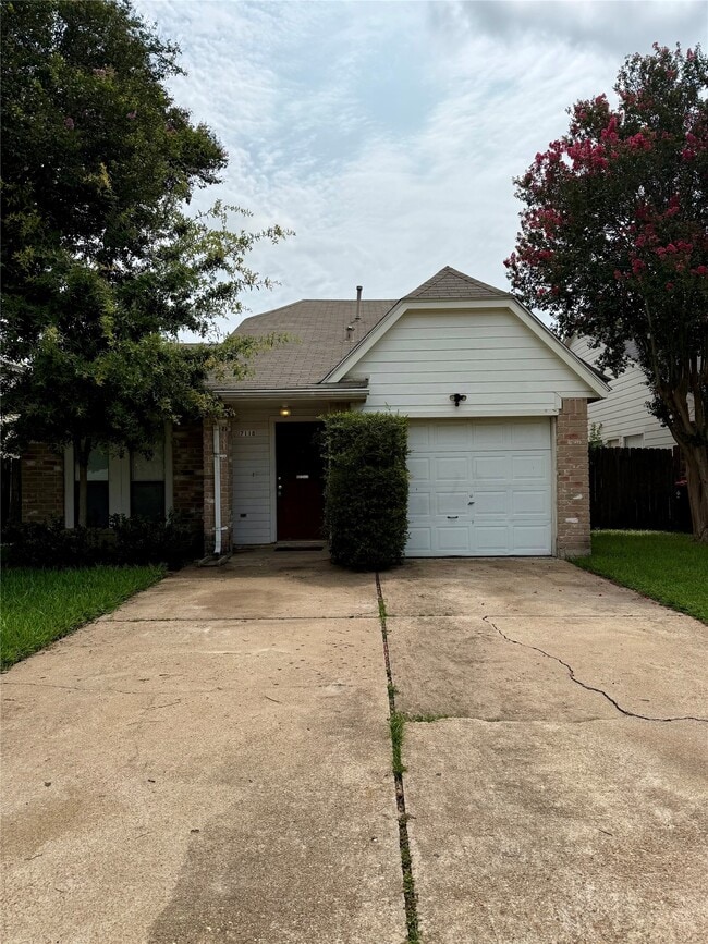 Building Photo - 7118 Haven Creek Dr