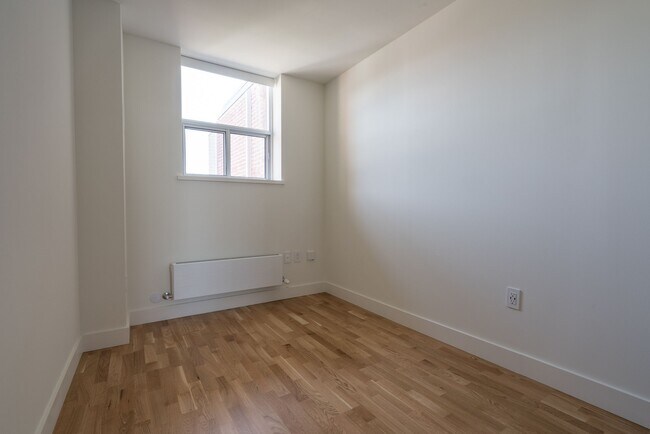 Photo - 230 Oak St Unit 2102