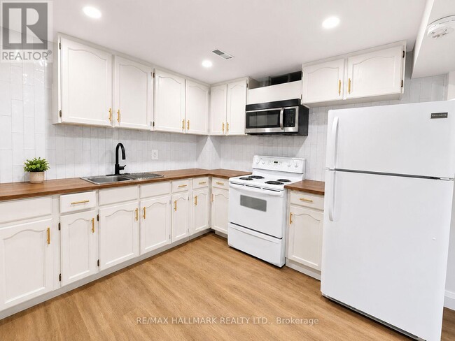 Photo - 120 Squire Dr
