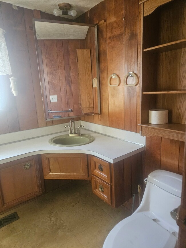 Photo - 83 Steele Rd