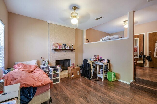 Photo - 2813 1/2 Rio Grande St Unit 101