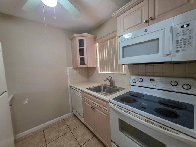 Photo - 6080 Forest Hill Blvd Unit 103