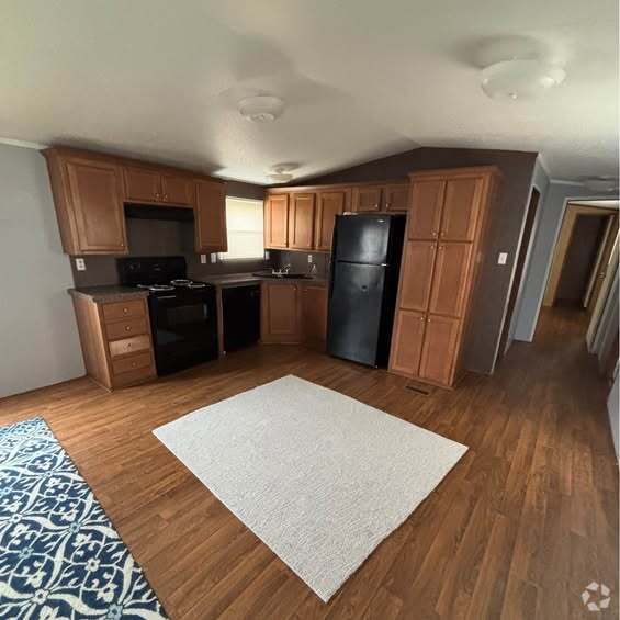 Building Photo - 7200 W Military Dr Rental