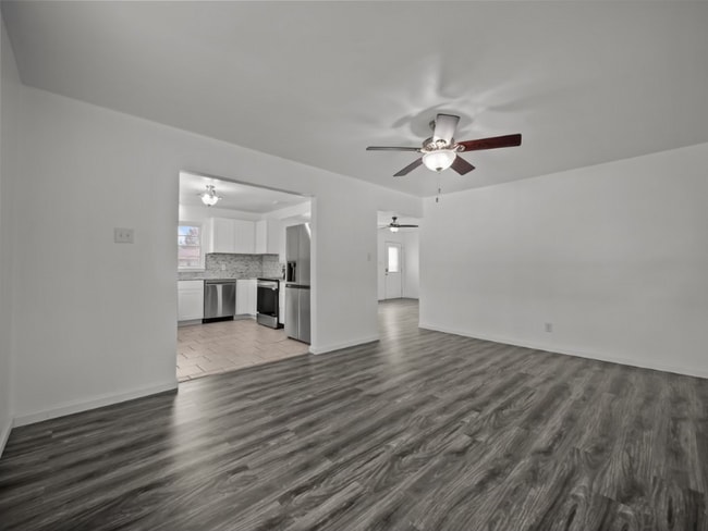 113 Summersill Dr