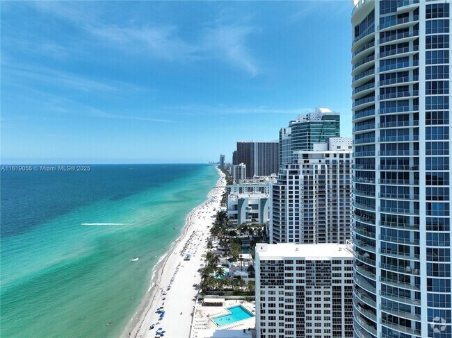 Building Photo - 3101 S Ocean Dr Unit 3005 Rental