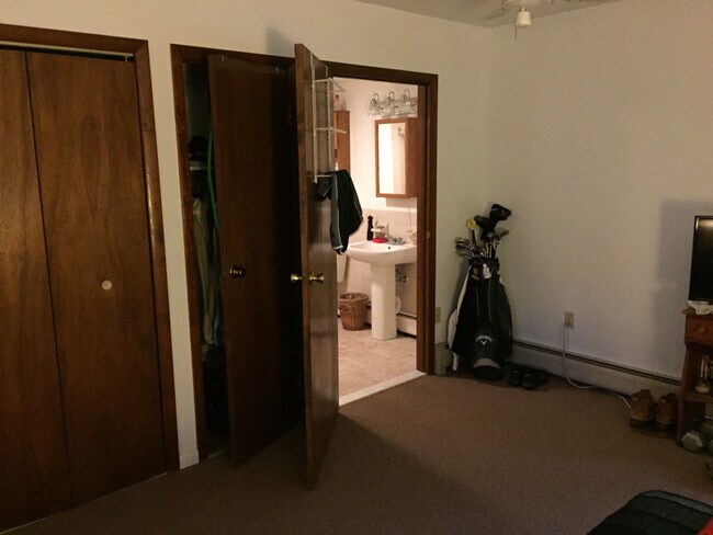 Photo - 113 Raylinsky Rd Unit C