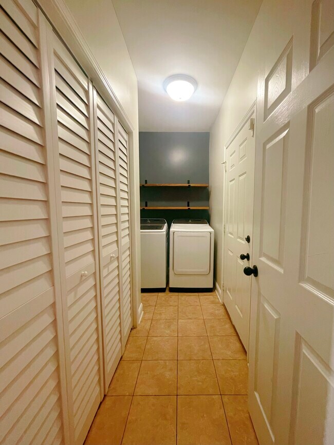 Photo - 301 Kendal Ct