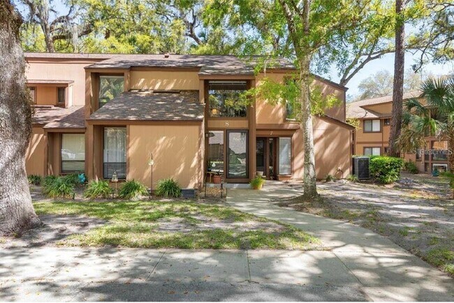 Photo - 8 Fairways Cir Unit 8