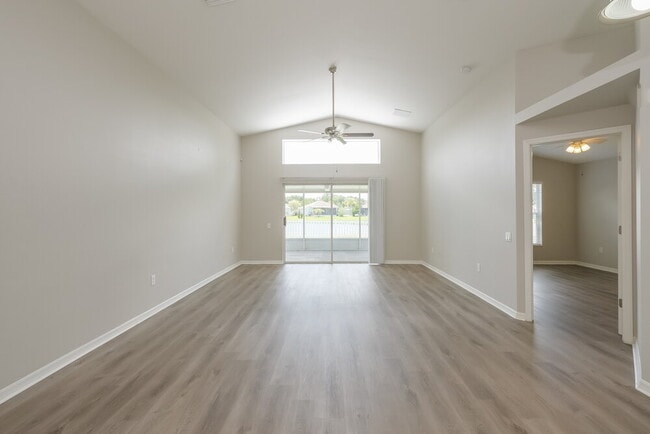 Photo - 927 Ridge Haven Dr