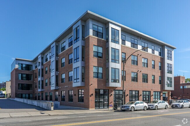 446-450 Cambridge St alt. - 446-450 Cambridge St