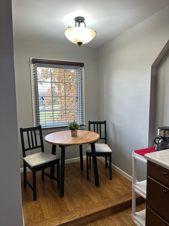 Building Photo - 1825 Pheasant Ridge Ln Unit 1 Rental
