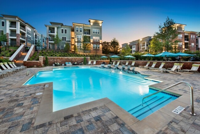 Pool Eve 02 - The Meridian Lafayette