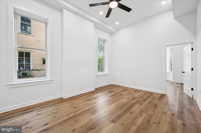 Photo - 3408 Race St