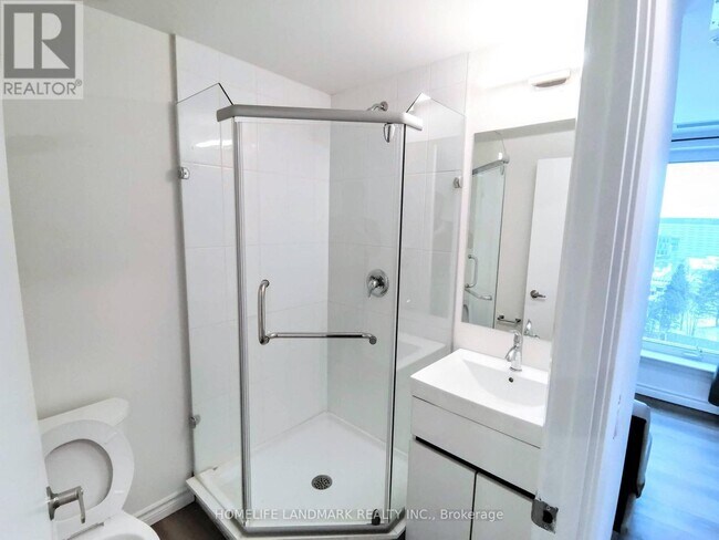 Photo - 268 Lester St Unit 711