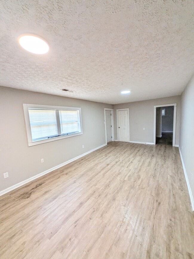 Photo - 2924 Springside Pl SE