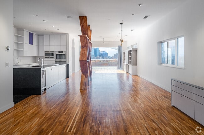 Penthouse - Kitchen / Living Room - Lumina Apartments