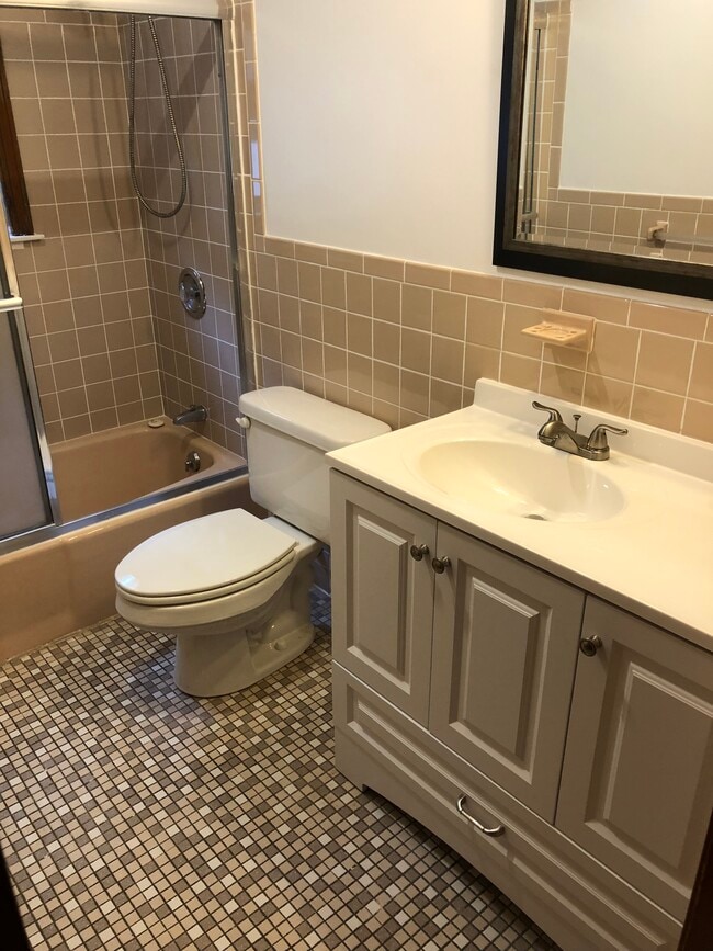 Full Bathroom - 97 Shawn Dr