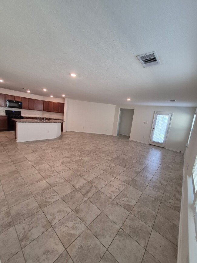 Photo - 6715 Hillsdale Creek Dr