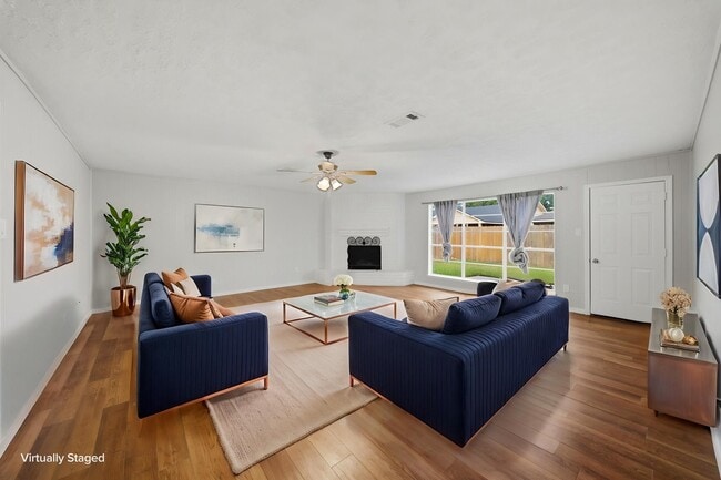 Building Photo - 16611 Ben Ledi Dr